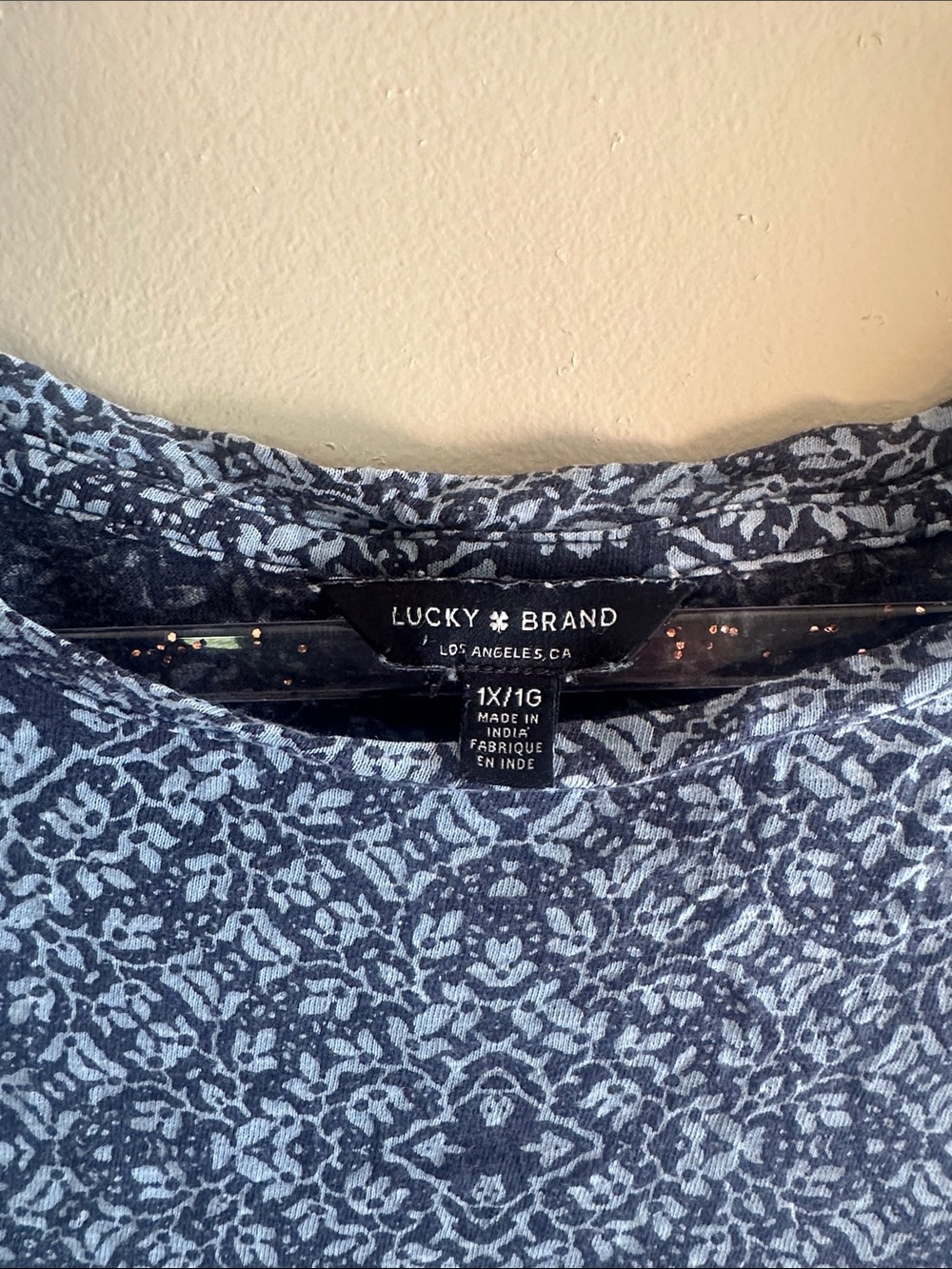 Lucky Brand 1X Navy and White Paisley Top - Picture 2 of 4